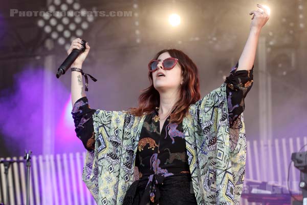 LILLY WOOD AND THE PRICK - 2015-06-28 - PARIS - Hippodrome de Longchamp - 